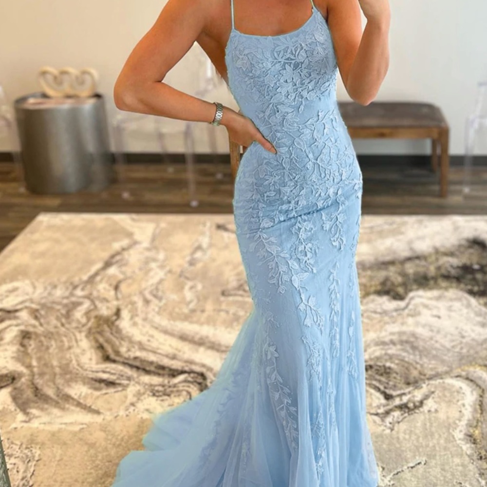 PROM DRESS NEVER WORN